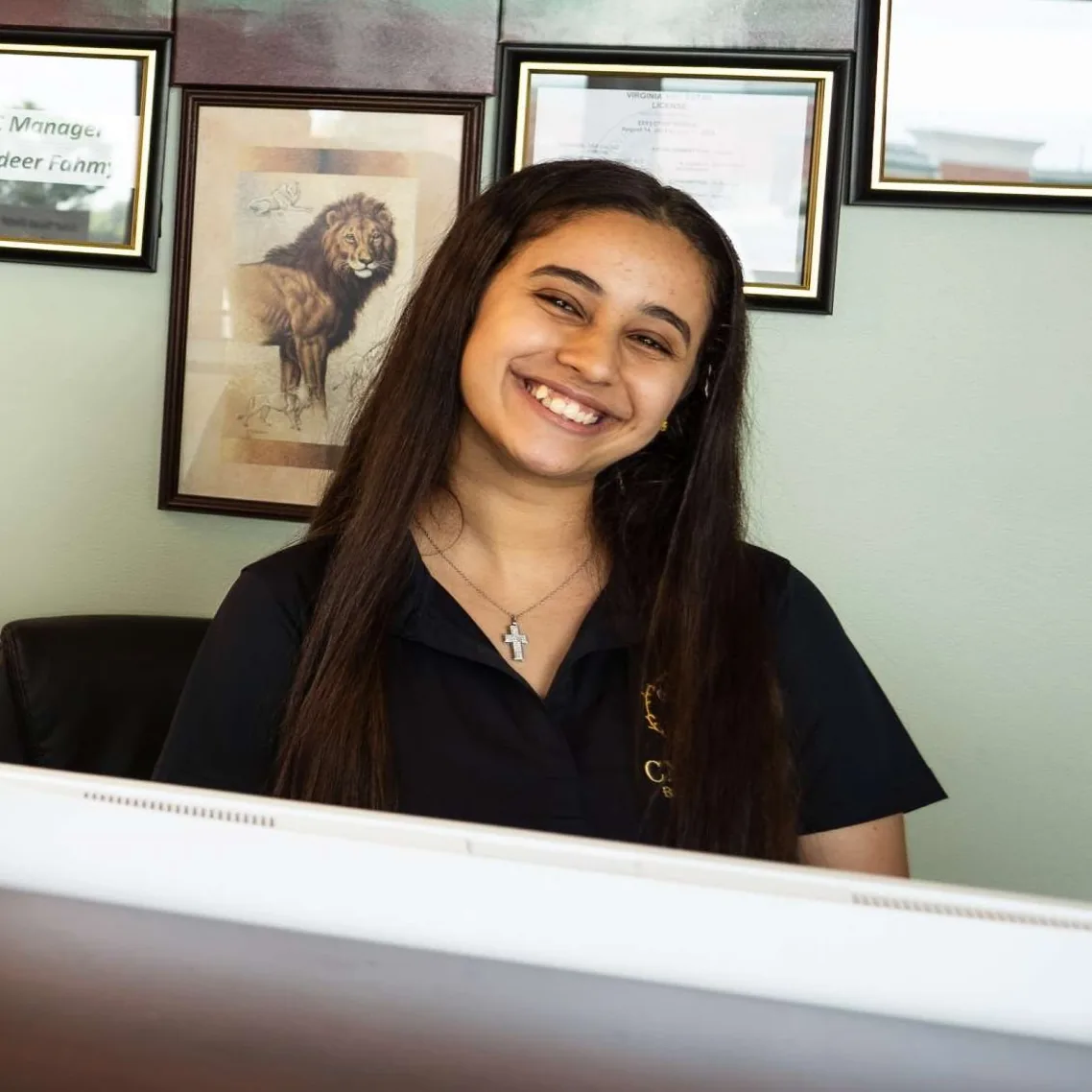 Vironia, Receptionist at CNB Cut